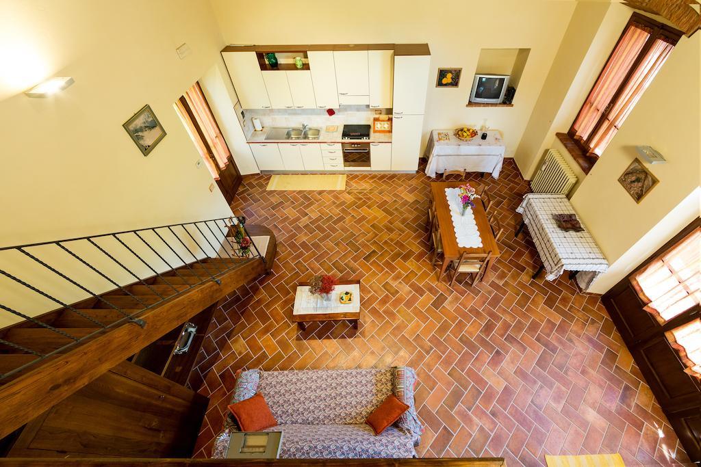 Casale Vacanze Il Granaio Cortona Zimmer foto
