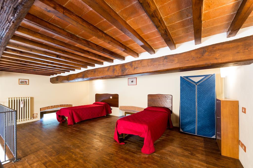 Casale Vacanze Il Granaio Cortona Zimmer foto